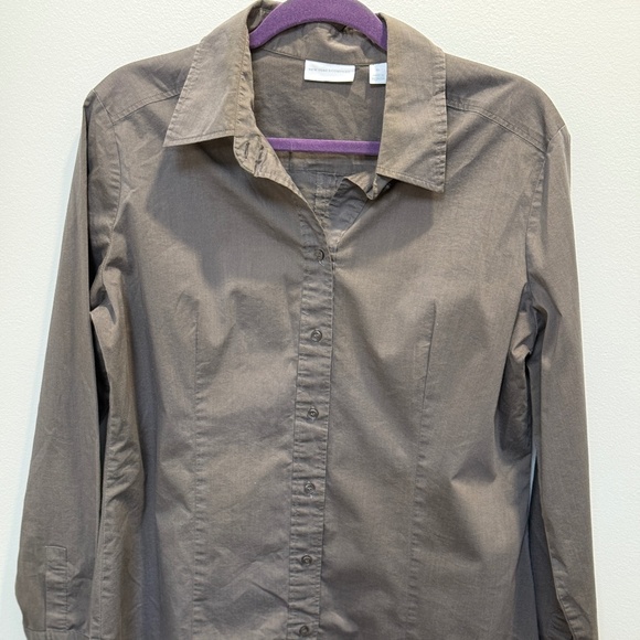 Gray Button Up Top - Picture 1 of 3